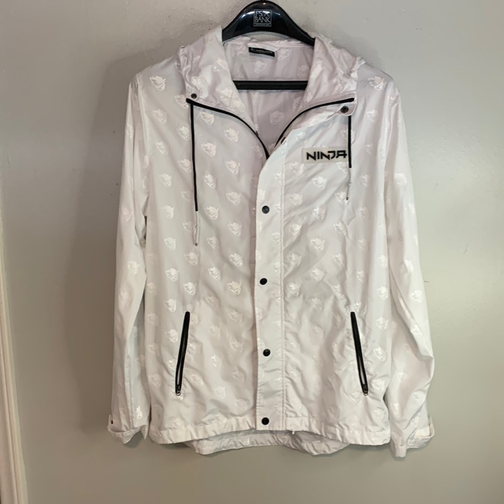 Ninja Teamninja NWOT hoodie jacket size large